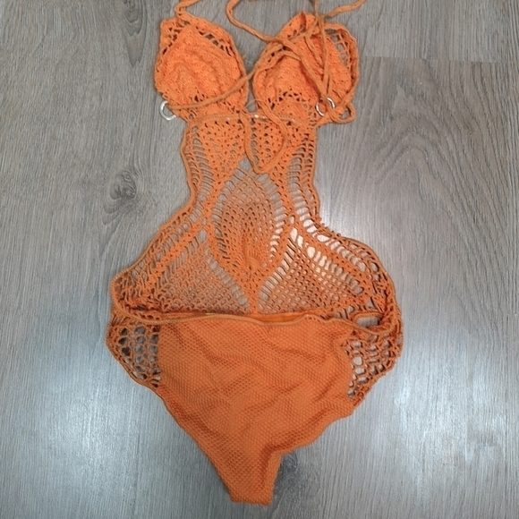 Vintage Crochet Knit Swimsuit Tankini with Cutouts - Picture 6 of 8